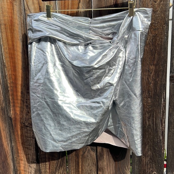 SKIMS METALLIC SWIM SARONG MINI SKIRT - Picture 2 of 15